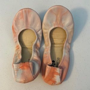 Storehouse flats size 7